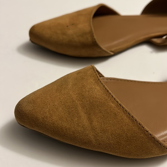 Tan Charlotte Russe Faux Suede Pointed Toe Flats Women Size 7 - Picture 14 of 14